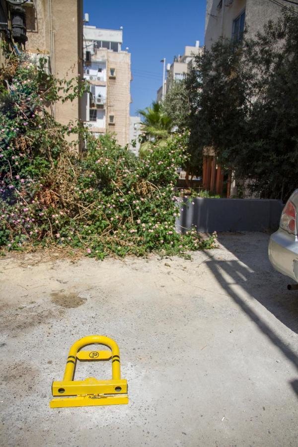 Apartments4You Etsel Bat Yam Exterior photo