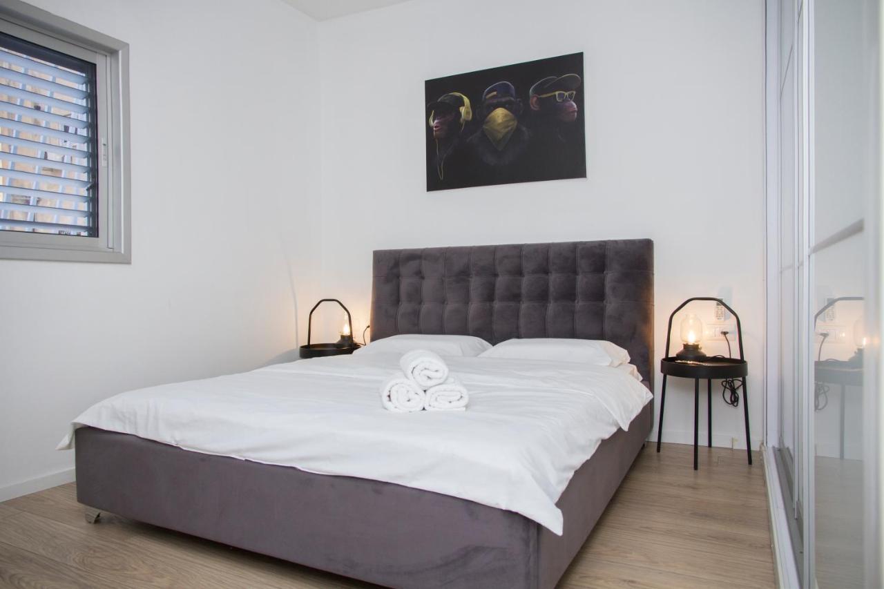 Apartments4You Etsel Bat Yam Exterior photo