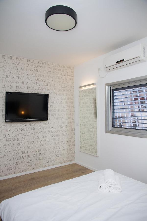 Apartments4You Etsel Bat Yam Exterior photo